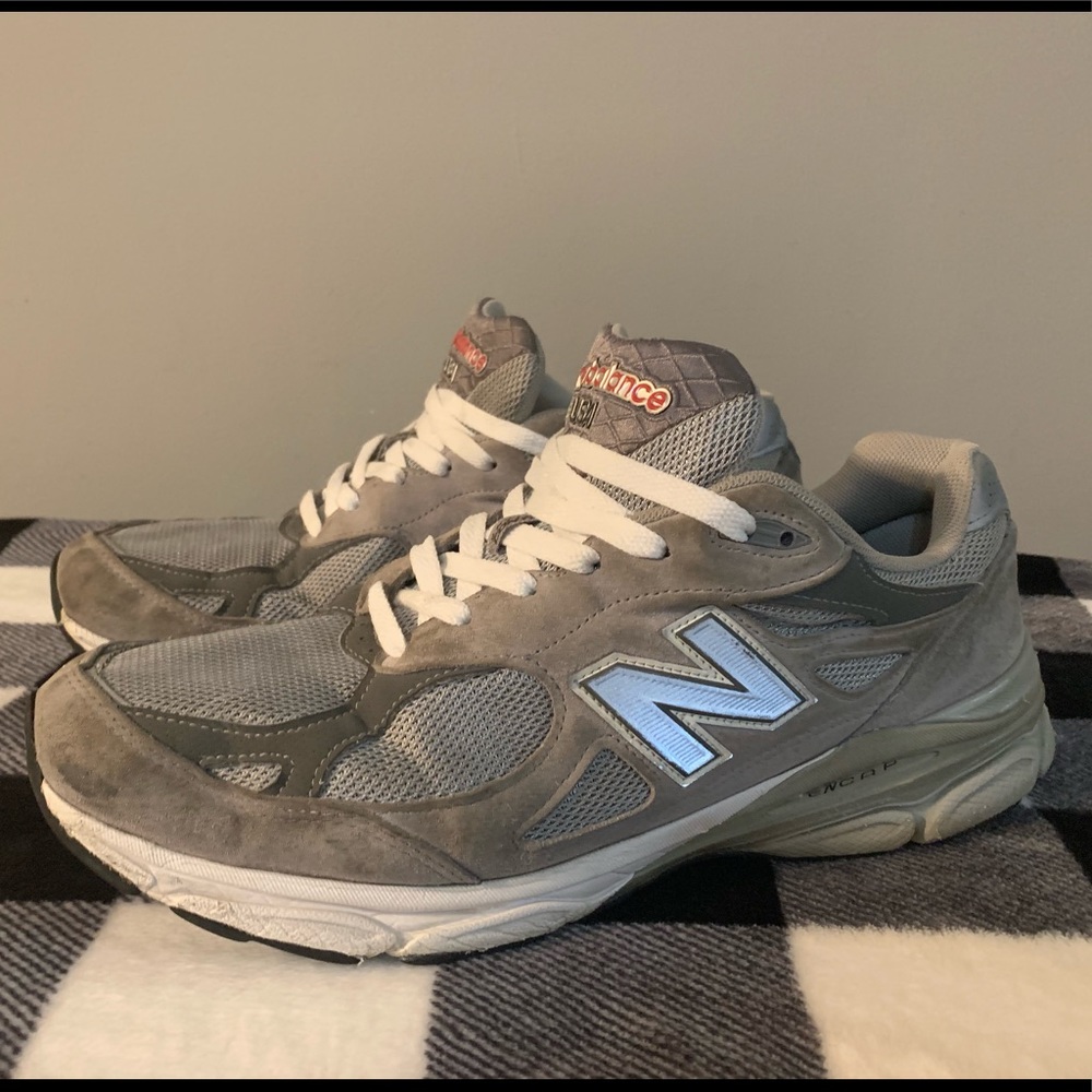 New Balance 990